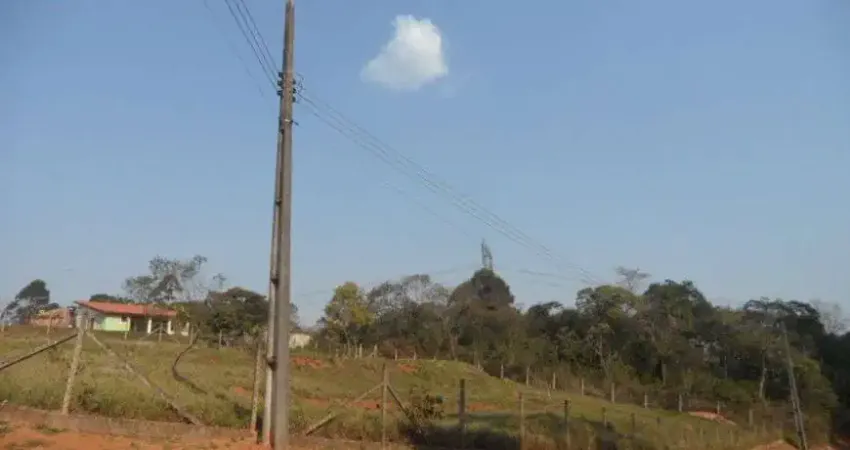 Ibiúna; lindo lote em condomínio fechado; c/1.985 m2, pronto p/construir sua casa de campo, e curtir