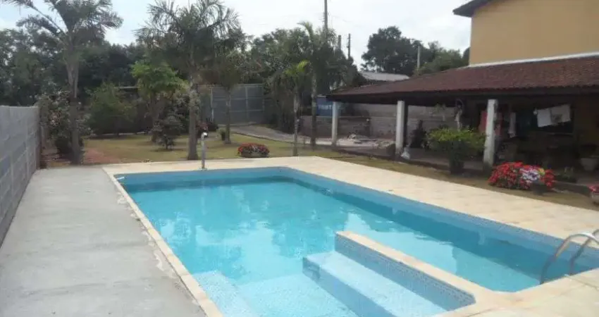 Ibiúna chácara formada condomínio fechado com 1.030,00m2 piscina em alvenaria, pomar, poçoartesiano