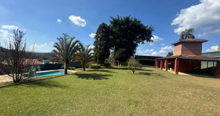 Ibiúna a verdadeira casa de campo; simplesmente você vai amar; 2.000m2 c/piscina c/led, forno pizza