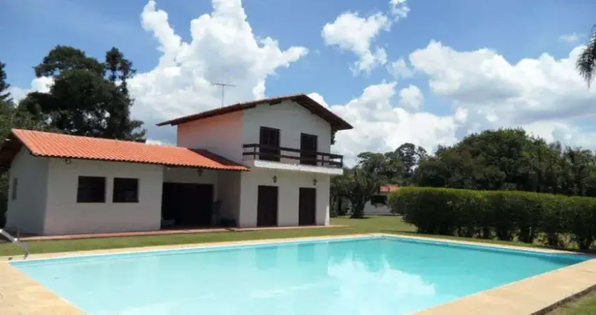 Ibiúna; espetáculo de sítio c/25.000m2 + piscina top; 10x14m2 alvenaria semi-olimpíca, fácil acesso,