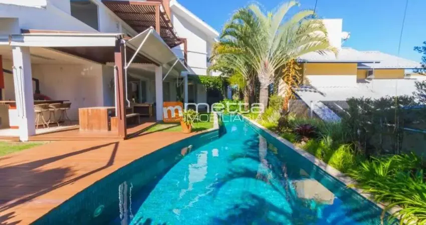 Casa em condomínio fechado com 4 quartos à venda na Rodovia Haroldo Soares Glavan, 3820, Cacupé, Florianópolis