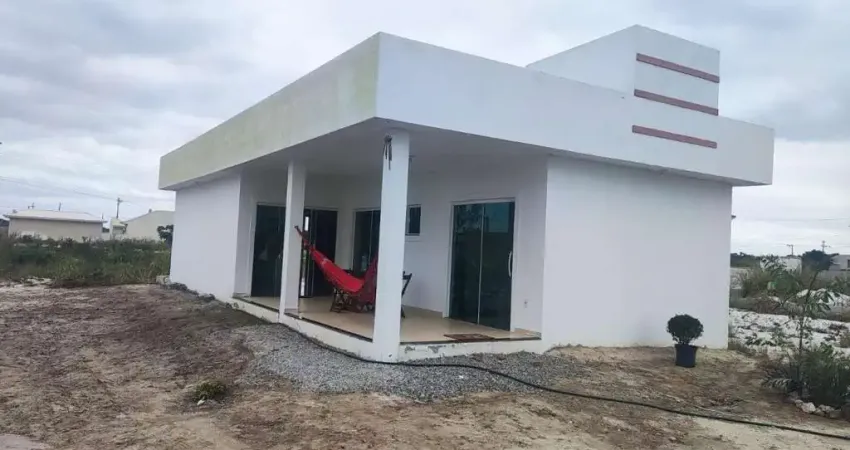 Casa à venda no condomínio village valtelina – arraial do cabo/rj