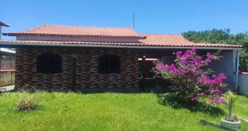 Casa próxima a praia do pontal em praia seca com 03 quartos sendo 01 suíte