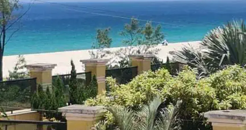 Casa duplex com vista deslumbrante na praia do vargas em praia seca