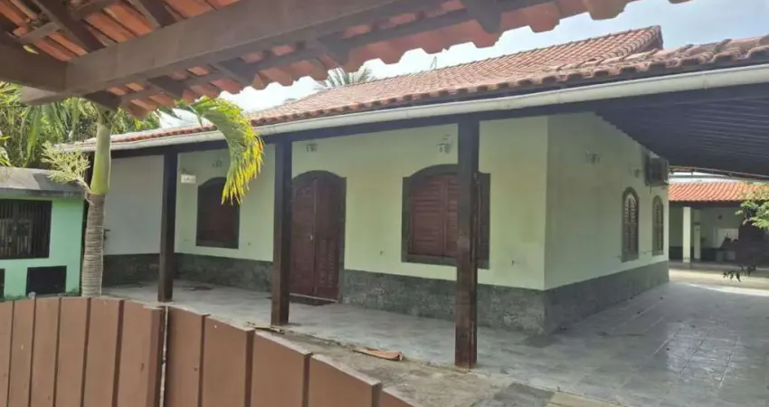 Casa com 3 quartos para alugar na Rua Pernambuca, 67, Pernambuca, Arraial do Cabo