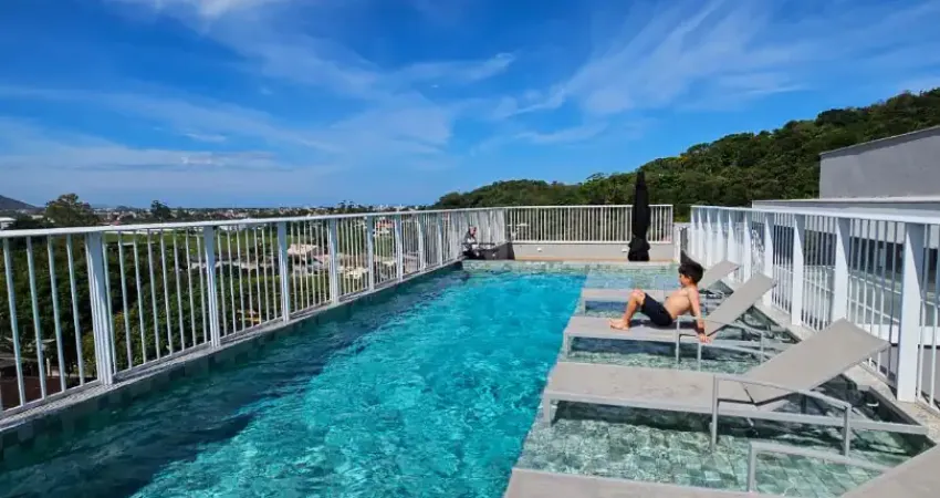 Mobiliado para hospedagem mensal no verão com piscina  a 8 minutos da praia