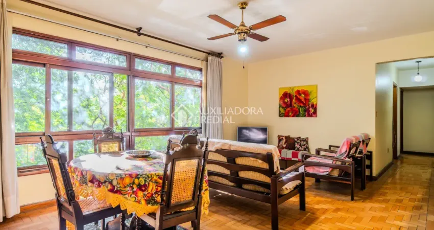 Apartamento com 3 quartos e 1 suíte, 1 vaga de garagem no bairro santana em porto alegre!