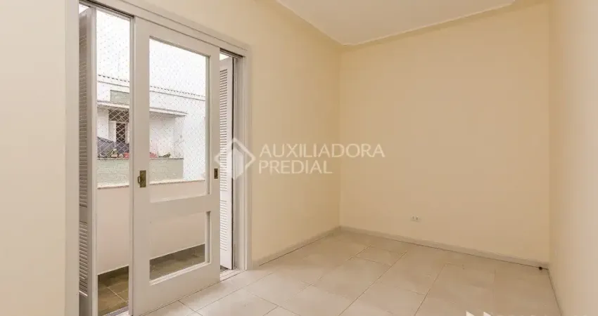 Apartamento de 03 quartos, com 103,00 m² privativos, no coração do bairro menino deus,