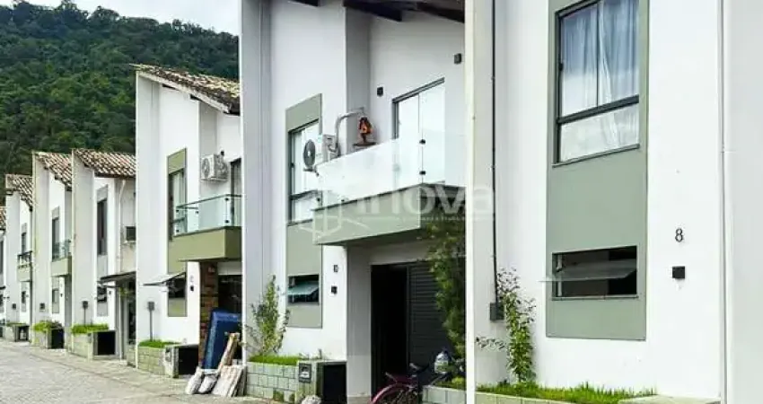 Casa no condomínio mandala na nova angra em angra dos reis/rj