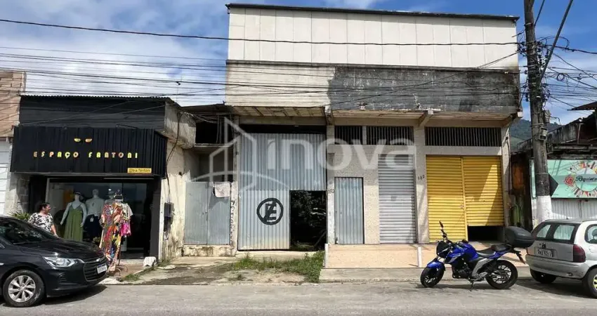 Terreno 1020m² com casa em frente ao aeroporto na Japuiba, Angra dos Reis/RJ