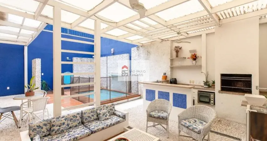 Casa em condomínio de 223,90m² sendo 4 suítes , 5 vagas , 6 banheiros , churrasqueira, área gourmet!