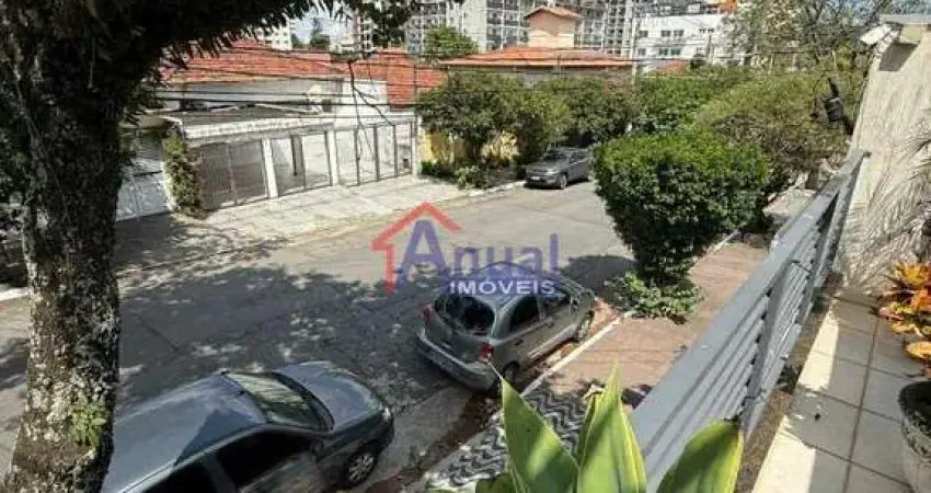 Oasis no planalto paulista: espaçosa residência com terraço privativo