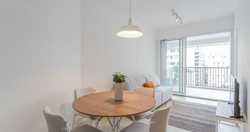 Apê no coração da vila madalena há 280m do metrô, com toda a privacidade e locomoçõ