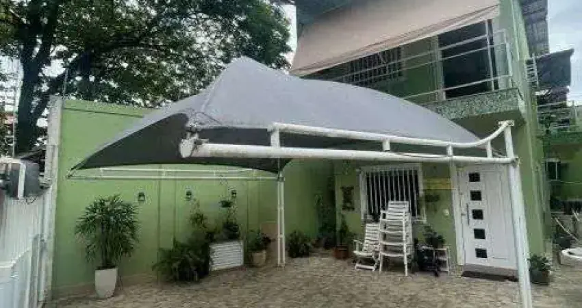 Venda. casa. são francisco. duplex. 4 suítes com varandas. 3 vagas. ótima planta.