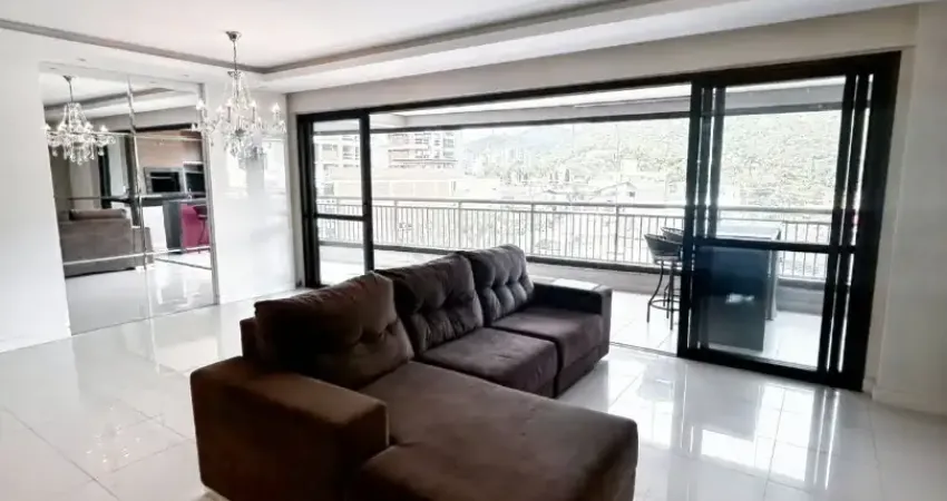 Apartamento com 2 suítes e 2 dormitório 170m² no bairro fazenda-itajaí