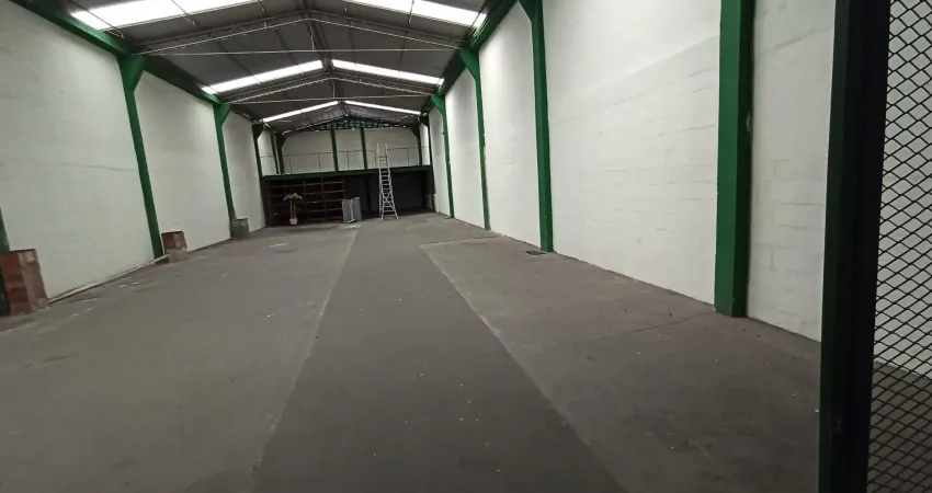 Alugo ou vendo 500m² galpão armazenamento logistica rocha miranda várias salas, 2 andares