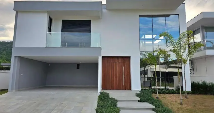 Casa nova à venda! conforto, sofisticação e natureza em um só lugar!