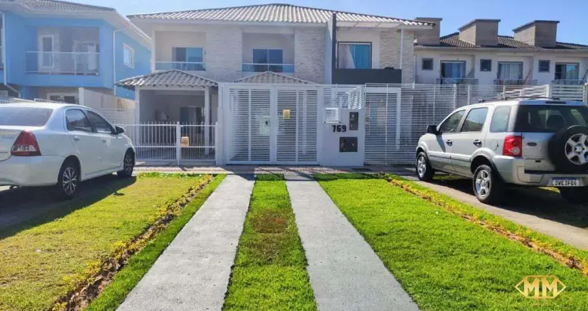 Lindo sobrado com 3 suítes a venda em rua tranquila nos ingleses
