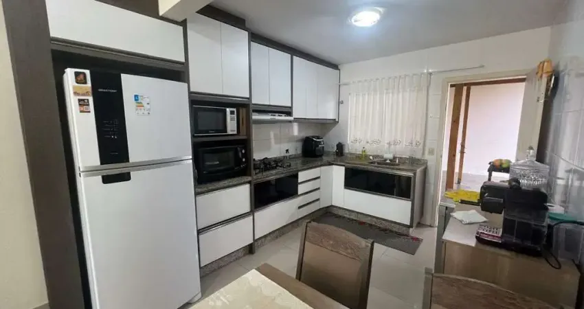 Oportunidade - casa em terreno individual a venda com ponto comercial.