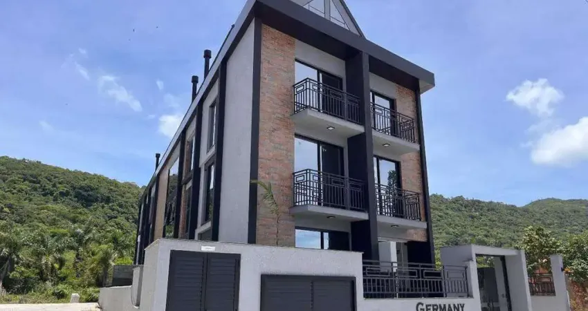 Apartamento duplex novíssimo em região nobre da praia dos ingleses