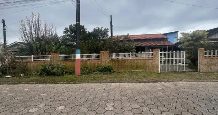 Casa de alvenaria localizada, gravatá, cidade de navegantes