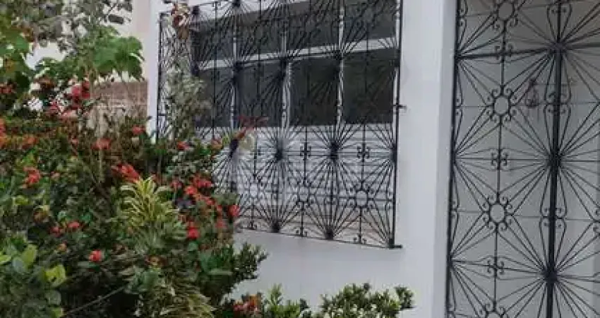 Casa com 3 quartos à venda na Rua Desembargador José Maciel dos Santos, IAPI, Salvador
