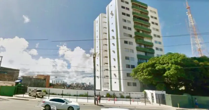Apartamento à venda na Avenida Cardeal da Silva, 158, Federação, Salvador