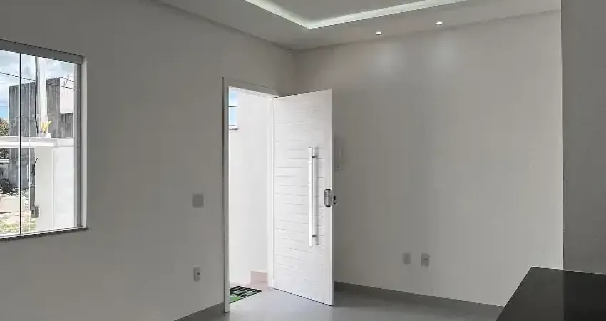 Casa à venda linear- 2 quartos sendo 1 suíte, vale das palmeiras