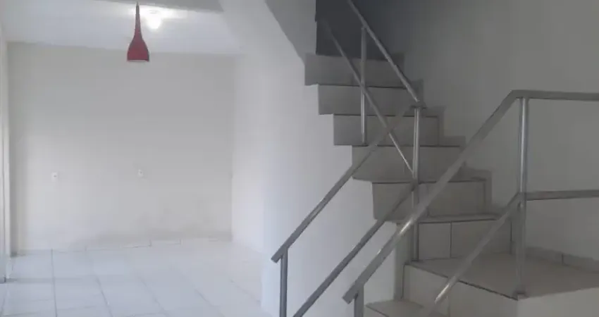 Casa com 2 quartos para alugar na Rua Casiarina, 4, Novo Aleixo, Manaus