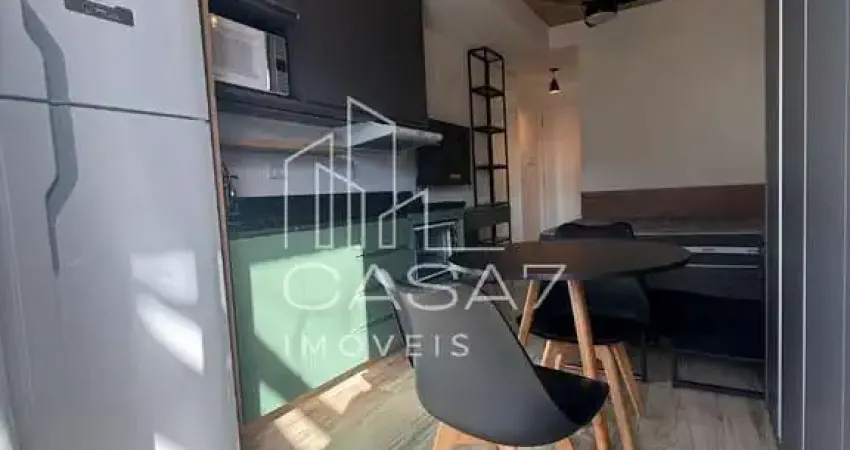 Studio em frente a puc-pr mobiliado com varanda e vaga de garagem