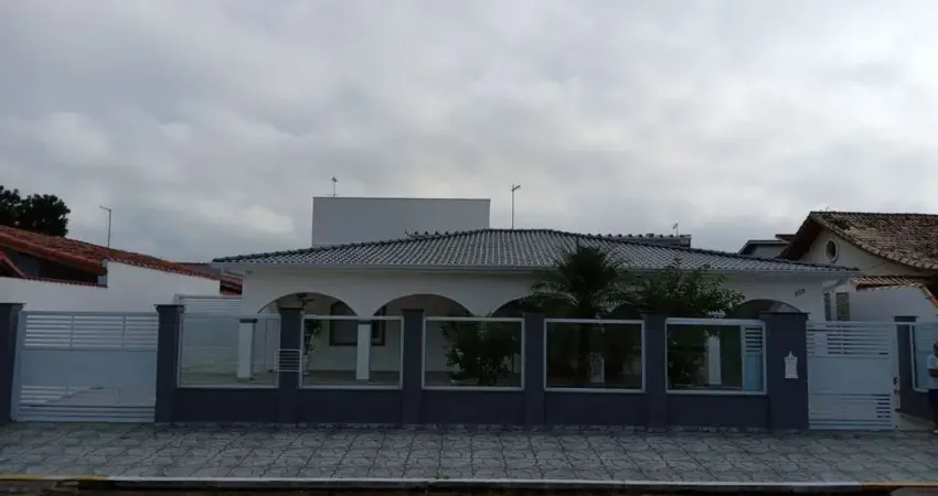 Casa com 3 dormitórios à venda, 259 m² por r$ 900.000,00 - parque balneário oásis - peruíbe/sp