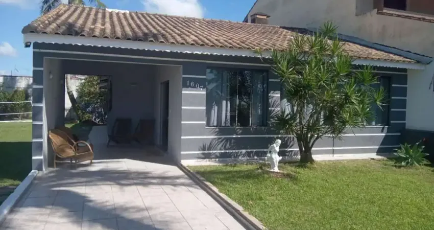 Casa com 4 dormitórios à venda, 243 m² por r$ 1.100.000 - frente ao mar -jardim ribamar - peruíbe/sp