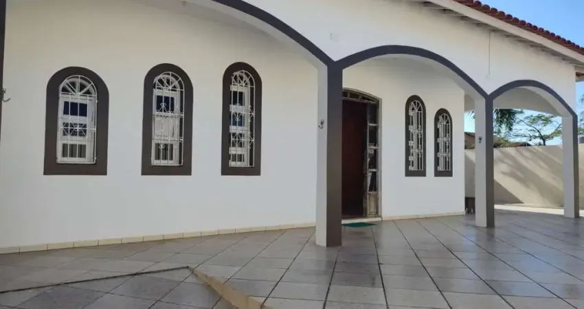 Excelente casa com 3 dormitórios sendo 1 suite, 232 m² por r$ 535.000 - balneario florida - peruíbe/sp