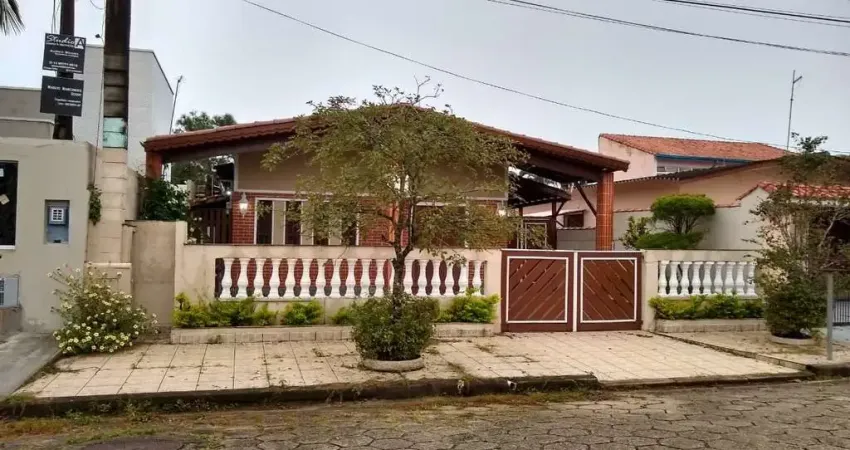 Casa com 5 dormitórios à venda por r$ 950.000,00 - balneario josedy - peruíbe/sp