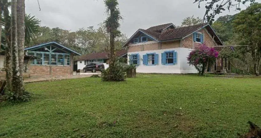 Sítio com 6 dormitórios à venda, 96800 m² por r$ 3.500.000,00 - estância vale da serra - peruíbe/sp