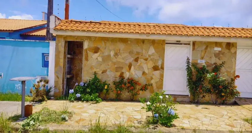 Casa com 3 dormitórios à venda, 185 m² por r$ 480.000,00 - estância são josé - peruíbe/sp