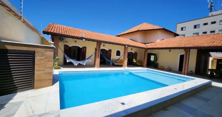 Casa alto padrão 4 dormitórios sendo 2 suítes com piscina ,jacuzzi   bairro nobre r$ 1.250.000