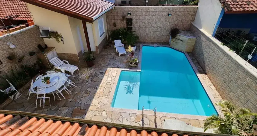 Sobrado com 4 dormitórios à venda, 218 m² por r$ 860.000,00 - estância balneária maria helena novaes - peruíbe/sp