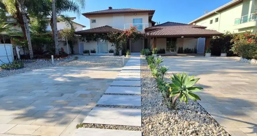 Imóvel espetacular alto padrão bouganville 5 com toda segurança sendo 5 suítes r$ 2.500.000.00