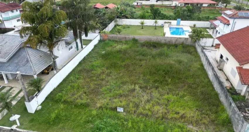 Terreno em condomínio fechado à venda no jardim Somar, Peruíbe 