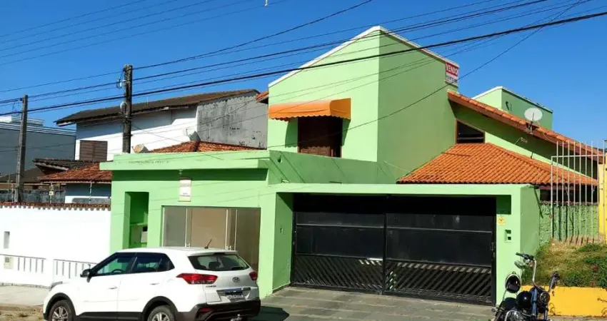 Sobrado com 5 dormitórios, 242 m² - venda por r$ 890.000,00 ou aluguel por r$ 4.200,00/mês - balneário stella maris - peruíbe/sp