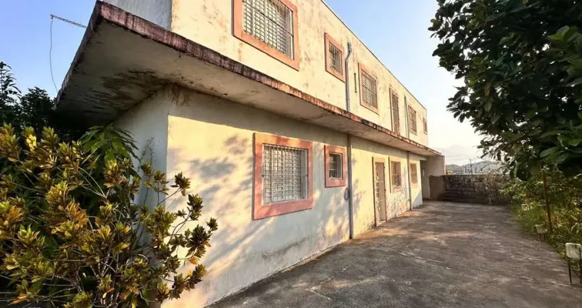 Sobrado com 3 dormitórios à venda, 160 m² por r$ 250.000,00 - estância dos eucalipitos - peruíbe/sp