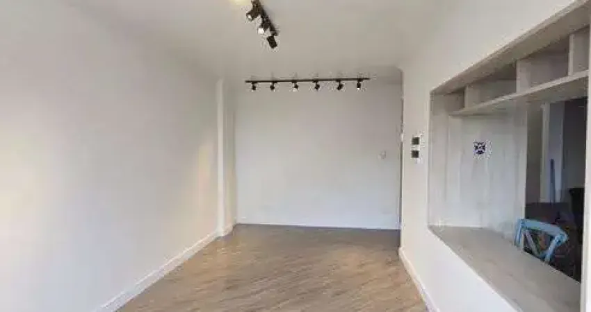 Apartamento totalmente reformado com vista para o ibirapuera