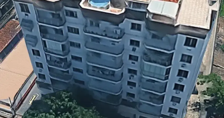 Lindo, espaçoso e muito arejado apartamento 2 quartos para morar