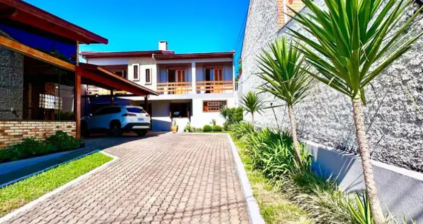 Venda com exclusividade - belissima casa com quiosque para quem gosta de muito espaço para receber amigos e familiares