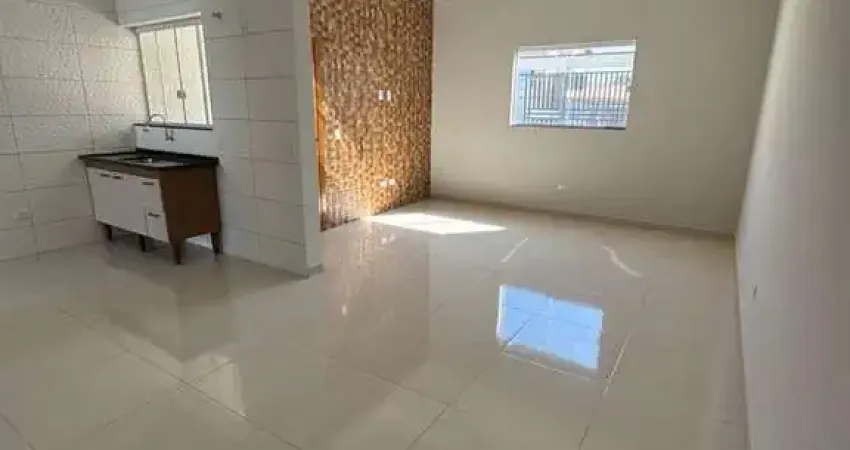 Casa com amplo quintal e garagem coberta a venda no jaridm oasis