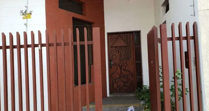 Casa à venda no Centro, Taubaté 