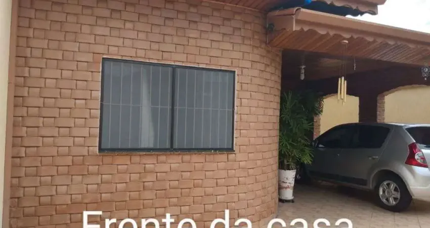 Casa com 3 quartos à venda no Jardim Gurilândia, Taubaté