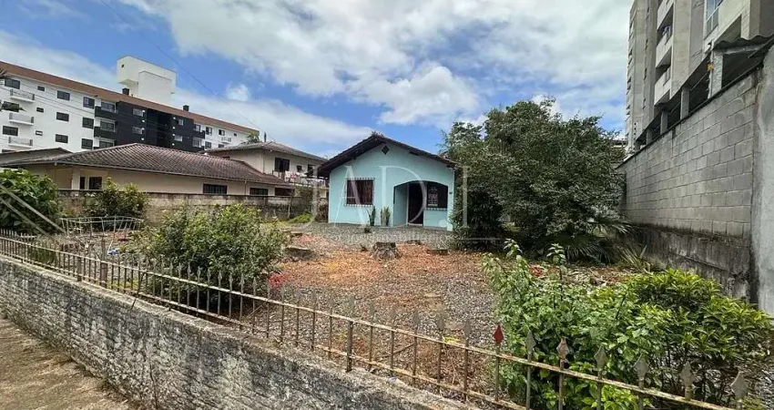 Terreno à venda na Rua Walmor Harger, Costa e Silva, Joinville