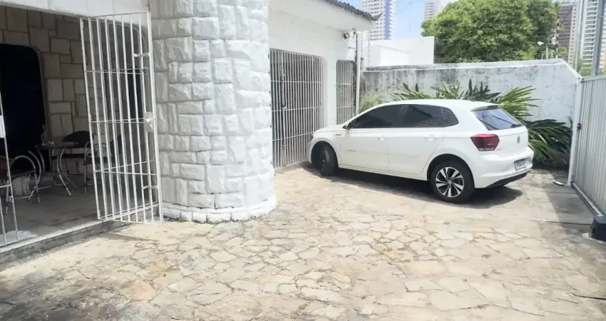 Casa com 3 quartos à venda na Rua Francisco Brandão, 1190, Manaíra, João Pessoa